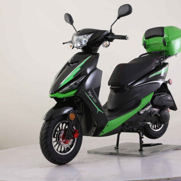 New Vitacci Viper 150cc Scooter, 4-Stroke, Single Cylinder, Air-Cooled, USB Charger